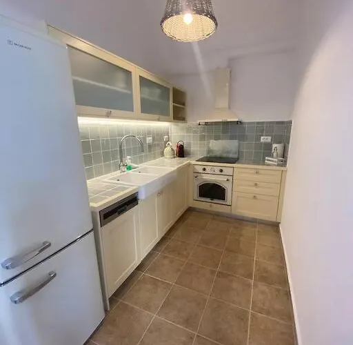 Maya House * Имеровигли