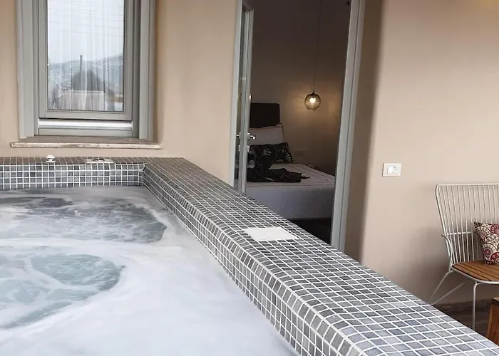 Maya House * Имеровигли