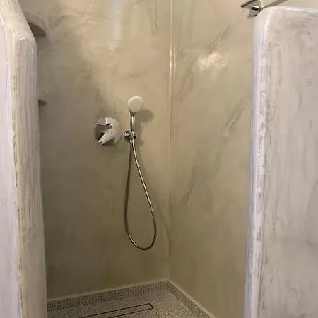 בית נופש Maya House אימרוביגלי