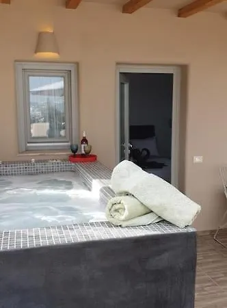 בית נופש Maya House אימרוביגלי